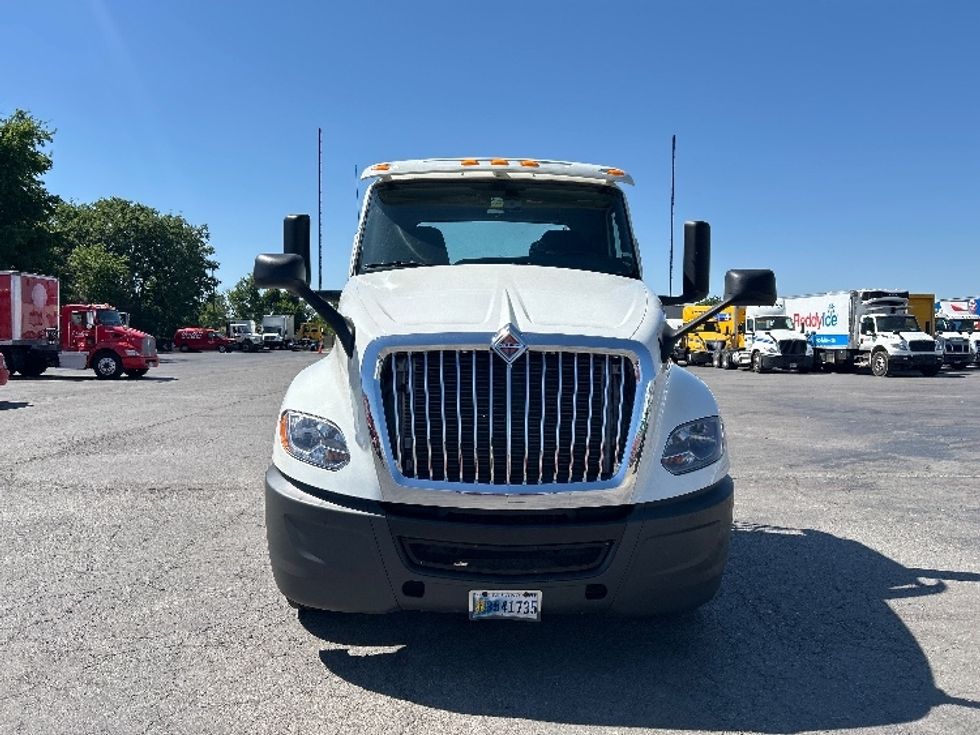 Day Cab Tractor-Heavy Duty Tractors-International-2020-LT625-Tulsa-OK-310,691\n\t\tmiles-$ 31,000 - Image 2