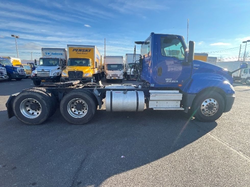 Day Cab Tractor-Heavy Duty Tractors-International-2020-LT625-West Babylon-NY-222,931\n\t\tmiles-$ 44,250 - Image 8