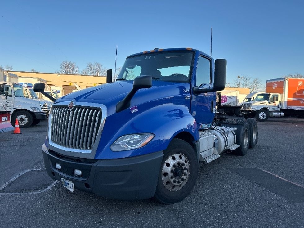 Day Cab Tractor-Heavy Duty Tractors-International-2020-LT625-West Babylon-NY-368,547\n\t\tmiles-$ 35,250 - Image 3