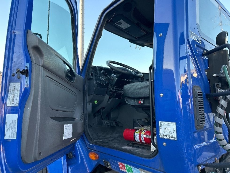 Day Cab Tractor-Heavy Duty Tractors-International-2020-LT625-West Babylon-NY-368,547\n\t\tmiles-$ 35,250 - Image 9