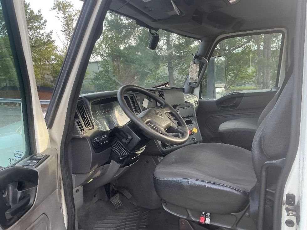 Day Cab Tractor-Heavy Duty Tractors-International-2020-LT625-West Columbia-SC-518,523\n\t\tmiles-$ 22,750 - Image 10