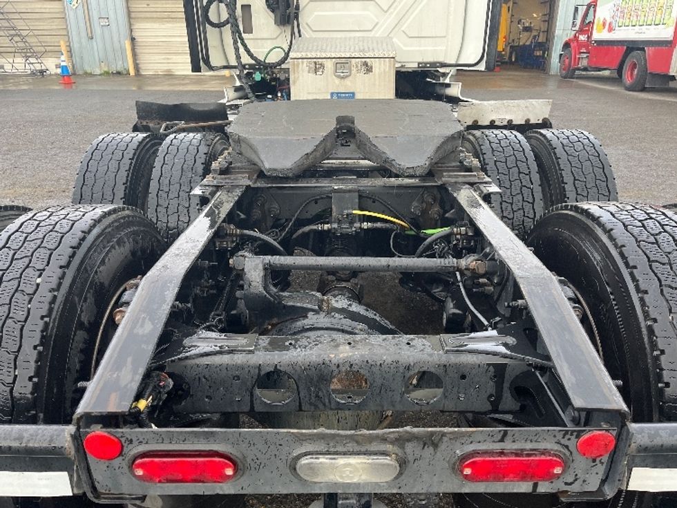 Day Cab Tractor-Heavy Duty Tractors-International-2020-LT625-West Sacramento-CA-335,800\n\t\tmiles-$ 56,750 - Image 6
