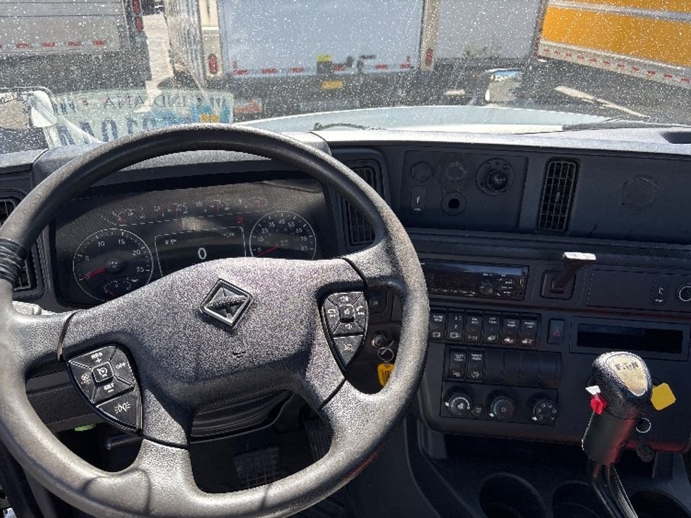 Day Cab Tractor-Heavy Duty Tractors-International-2020-LT625-West Valley City-UT-270,742\n\t\tmiles-$ 53,500 - Image 11