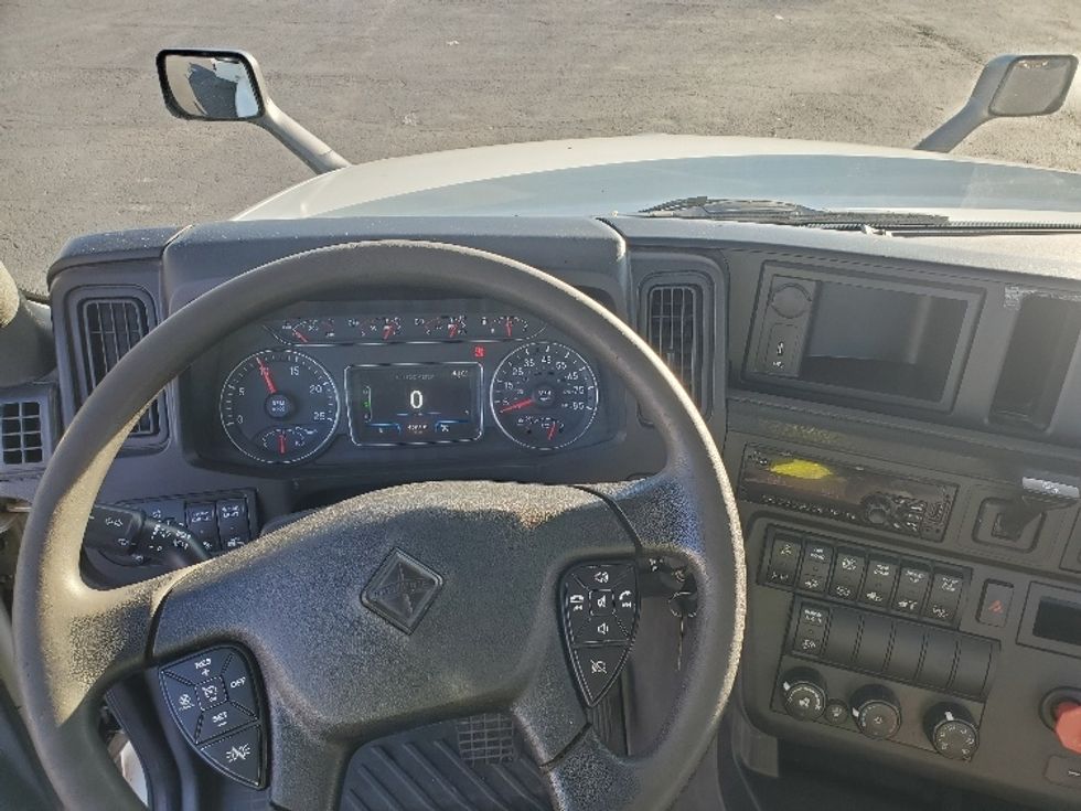 Day Cab Tractor-Heavy Duty Tractors-International-2020-LT625-White Deer-PA-459,131\n\t\tmiles-$ 34,750 - Image 11