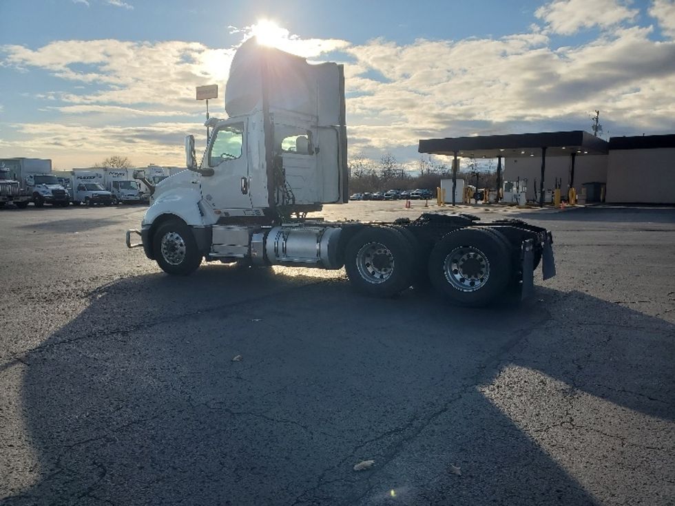 Day Cab Tractor-Heavy Duty Tractors-International-2020-LT625-White Deer-PA-459,131\n\t\tmiles-$ 34,750 - Image 5