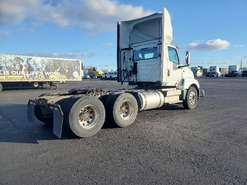 Day Cab Tractor-Heavy Duty Tractors-International-2020-LT625-White Deer-PA-459,131\n\t\tmiles-$ 34,750 - Image 7
