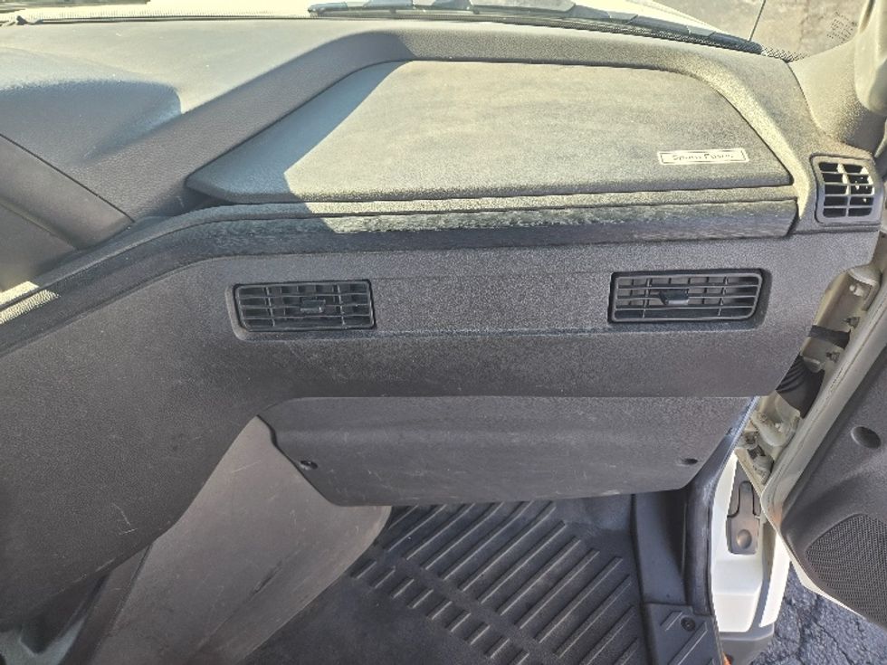 Day Cab Tractor-Heavy Duty Tractors-International-2020-LT625-White Deer-PA-490,756\n\t\tmiles-$ 32,250 - Image 13