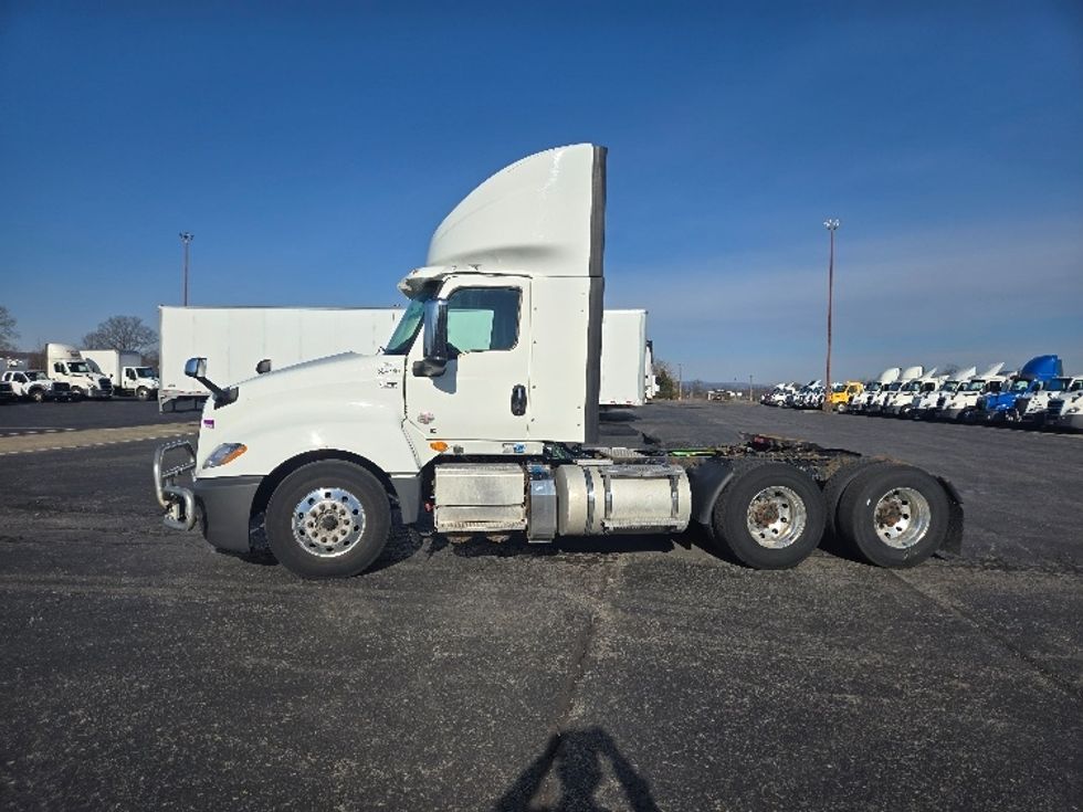 Day Cab Tractor-Heavy Duty Tractors-International-2020-LT625-White Deer-PA-490,756\n\t\tmiles-$ 32,250 - Image 4