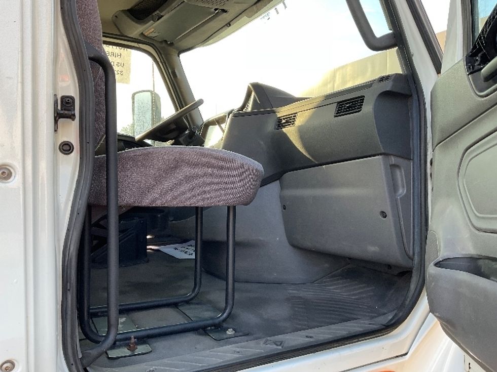 Day Cab Tractor-Heavy Duty Tractors-International-2020-LT625-Whitesboro-NY-447,233\n\t\tmiles-$ 34,000 - Image 12