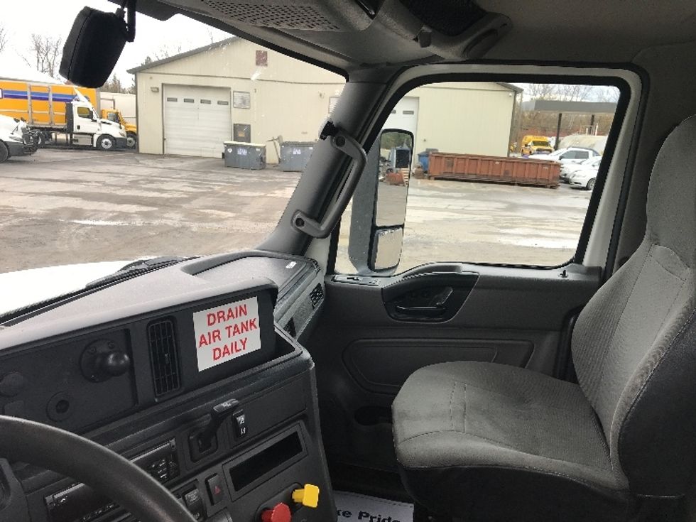 Day Cab Tractor-Heavy Duty Tractors-International-2020-LT625-Whitesboro-NY-465,719\n\t\tmiles-$ 25,750 - Image 10