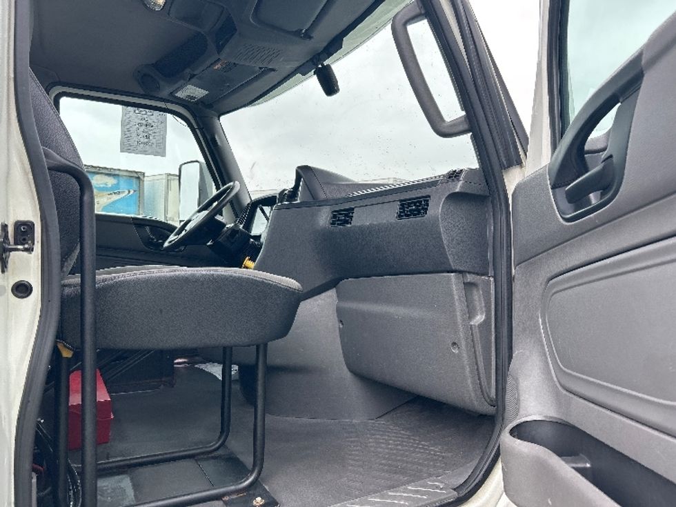 Day Cab Tractor-Heavy Duty Tractors-International-2020-LT625-Whitesboro-NY-465,719\n\t\tmiles-$ 25,750 - Image 13