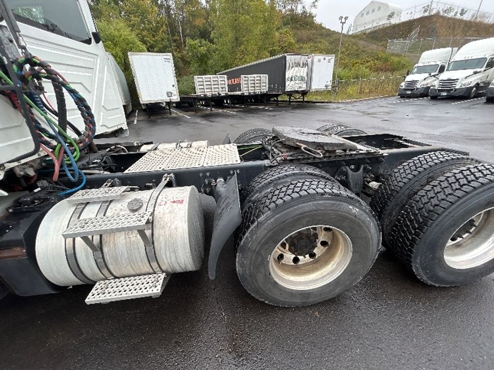 Day Cab Tractor-Heavy Duty Tractors-International-2020-LT625-Whitesboro-NY-465,719\n\t\tmiles-$ 25,750 - Image 17