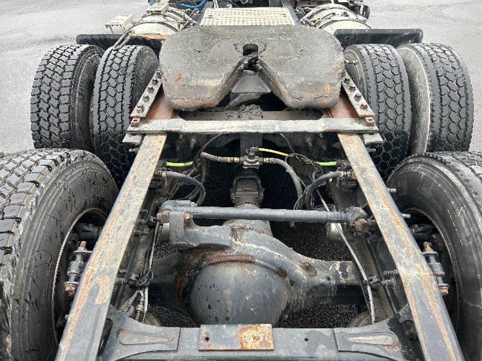 Day Cab Tractor-Heavy Duty Tractors-International-2020-LT625-Whitesboro-NY-465,719\n\t\tmiles-$ 25,750 - Image 6