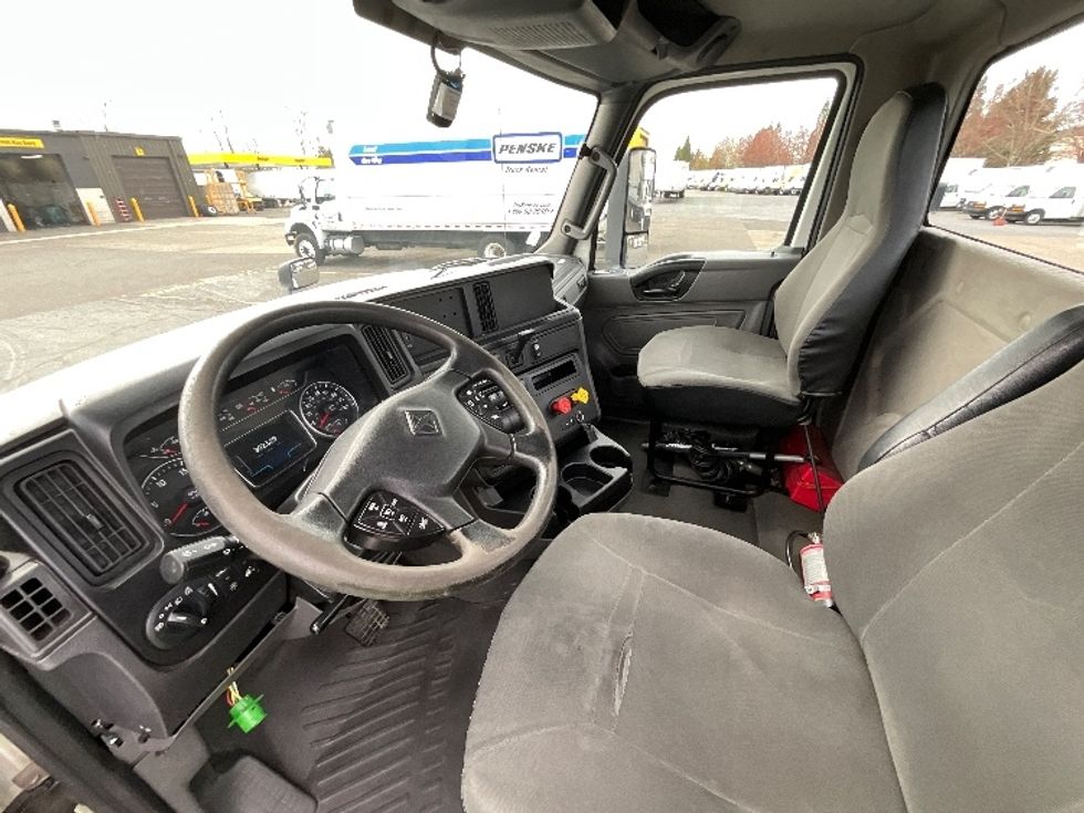 Day Cab Tractor-Heavy Duty Tractors-International-2020-LT625-Wilsonville-OR-302,916\n\t\tmiles-$ 32,250 - Image 10