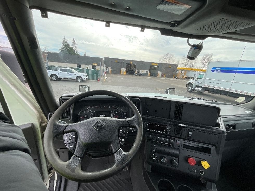 Day Cab Tractor-Heavy Duty Tractors-International-2020-LT625-Wilsonville-OR-302,916\n\t\tmiles-$ 32,250 - Image 11