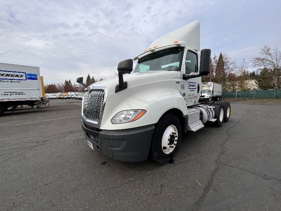 Day Cab Tractor-Heavy Duty Tractors-International-2020-LT625-Wilsonville-OR-302,916\n\t\tmiles-$ 32,250 - Image 3