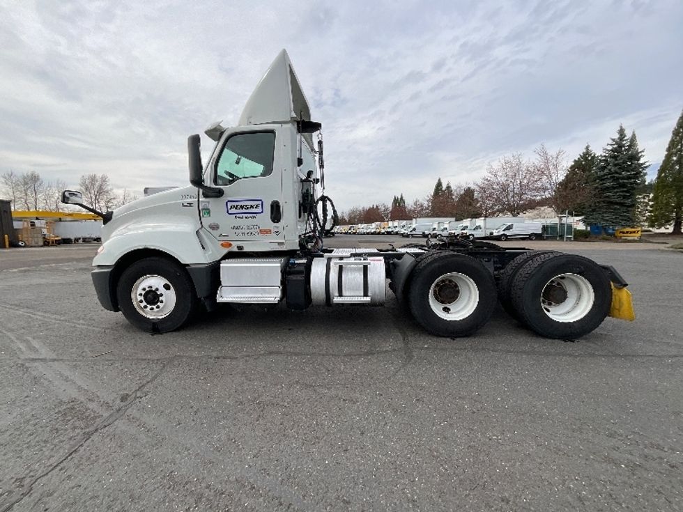 Day Cab Tractor-Heavy Duty Tractors-International-2020-LT625-Wilsonville-OR-302,916\n\t\tmiles-$ 32,250 - Image 4
