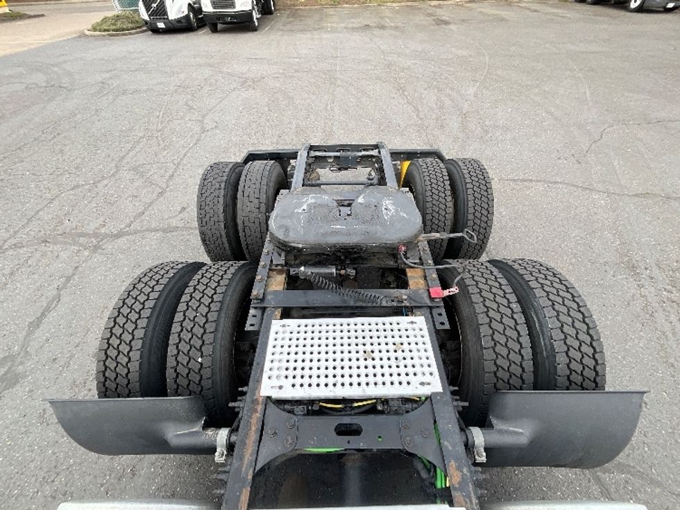 Day Cab Tractor-Heavy Duty Tractors-International-2020-LT625-Wilsonville-OR-302,916\n\t\tmiles-$ 32,250 - Image 6