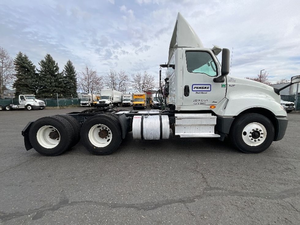 Day Cab Tractor-Heavy Duty Tractors-International-2020-LT625-Wilsonville-OR-302,916\n\t\tmiles-$ 32,250 - Image 8