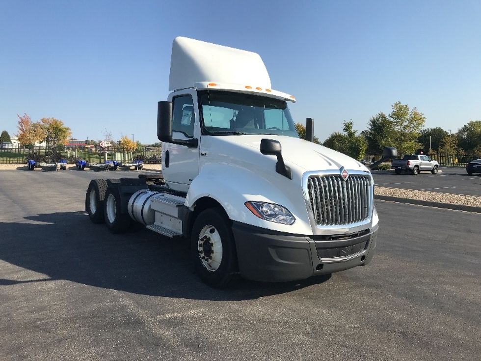 Day Cab Tractor-Heavy Duty Tractors-International-2020-LT625-Windsor-WI-499,953\n\t\tmiles-$ 28,000 - Image 1