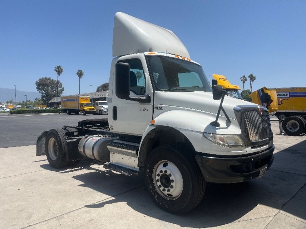 Day Cab Tractor-Heavy Duty Tractors-International-2020-MV607-Fontana-CA-166,647\n\t\tmiles-$ 59,250 - Image 1