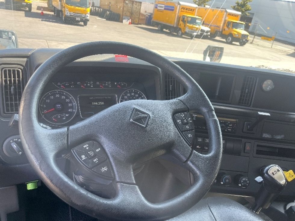 Day Cab Tractor-Heavy Duty Tractors-International-2020-MV607-Fontana-CA-194,548\n\t\tmiles-$ 56,500 - Image 11