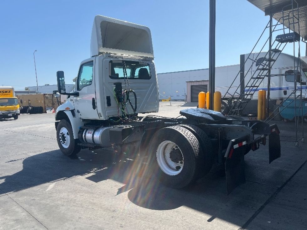 Day Cab Tractor-Heavy Duty Tractors-International-2020-MV607-Fontana-CA-194,548\n\t\tmiles-$ 56,500 - Image 5