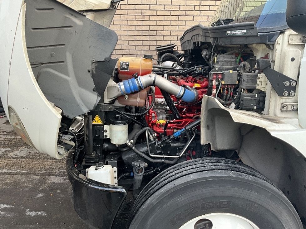 Day Cab Tractor-Heavy Duty Tractors-International-2020-MV607-Fontana-CA-207,022\n\t\tmiles-$ 55,500 - Image 14