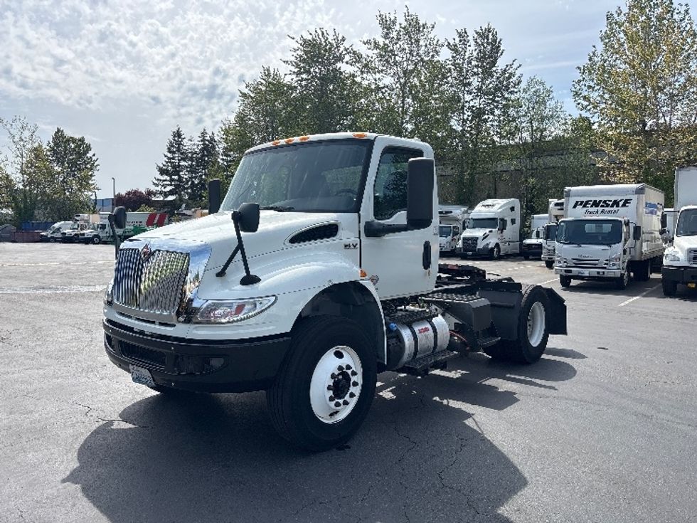 Day Cab Tractor-Heavy Duty Tractors-International-2020-MV607-Kent-WA-138,724\n\t\tmiles-$ 51,500 - Image 3