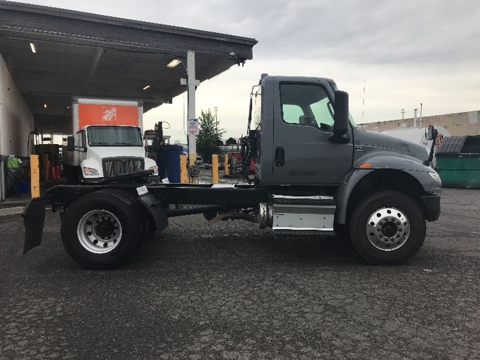 Day Cab Tractor-Heavy Duty Tractors-International-2020-MV607-Kent-WA-214,200\n\t\tmiles-$ 52,000 - Image 8