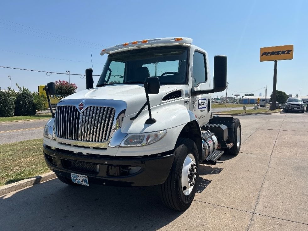 Day Cab Tractor-Heavy Duty Tractors-International-2020-MV607-Oklahoma City-OK-133,347\n\t\tmiles-$ 51,750 - Image 3