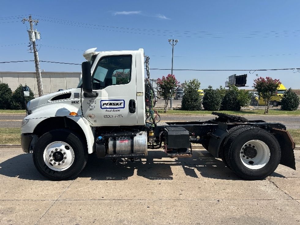 Day Cab Tractor-Heavy Duty Tractors-International-2020-MV607-Oklahoma City-OK-133,347\n\t\tmiles-$ 51,750 - Image 4