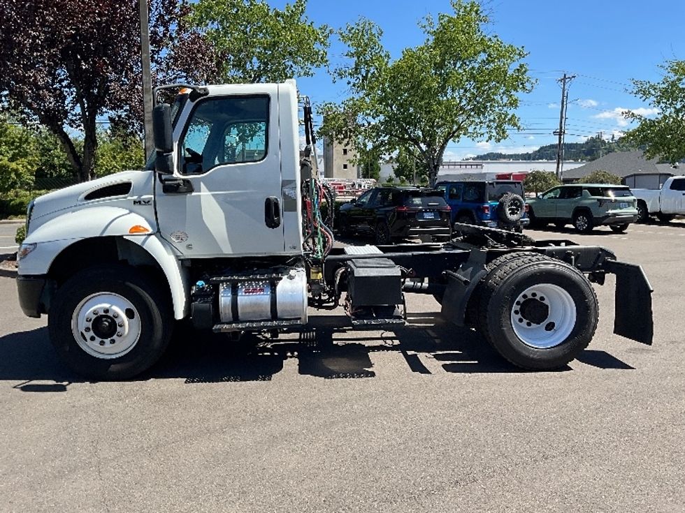 Day Cab Tractor-Heavy Duty Tractors-International-2020-MV607-Portland-OR-154,627\n\t\tmiles-$ 53,250 - Image 4