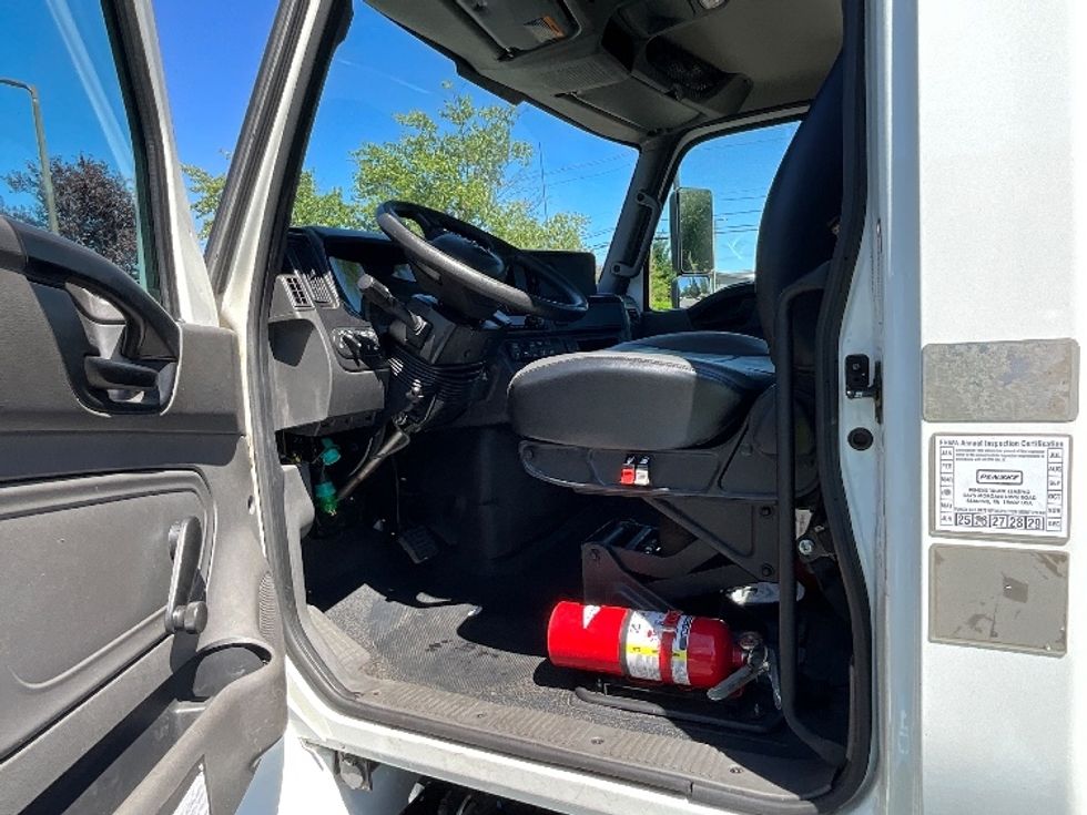 Day Cab Tractor-Heavy Duty Tractors-International-2020-MV607-Portland-OR-165,019\n\t\tmiles-$ 51,500 - Image 10