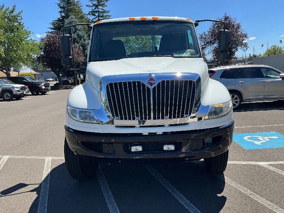 Day Cab Tractor-Heavy Duty Tractors-International-2020-MV607-Portland-OR-165,019\n\t\tmiles-$ 51,500 - Image 2