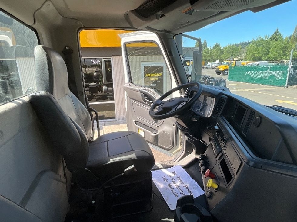 Day Cab Tractor-Heavy Duty Tractors-International-2020-MV607-Portland-OR-175,020\n\t\tmiles-$ 52,000 - Image 14