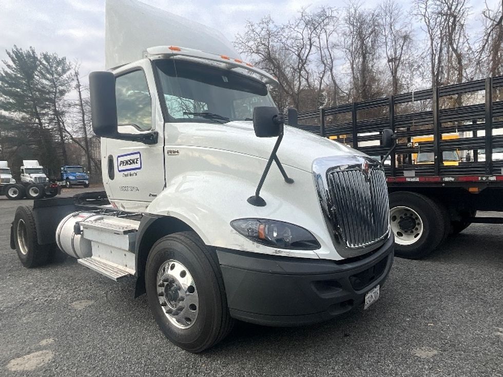 Day Cab Tractor-Heavy Duty Tractors-International-2020-RH613-Alexandria-VA-393,579\n\t\tmiles-$ 25,750 - Image 1