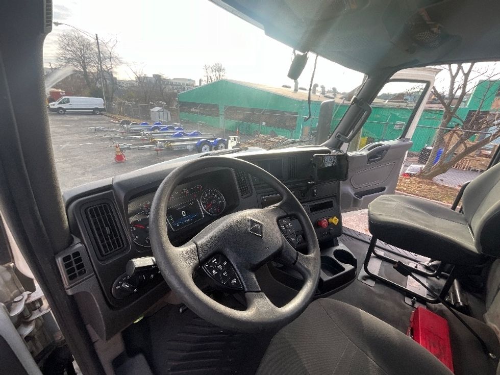 Day Cab Tractor-Heavy Duty Tractors-International-2020-RH613-Alexandria-VA-393,579\n\t\tmiles-$ 25,750 - Image 10