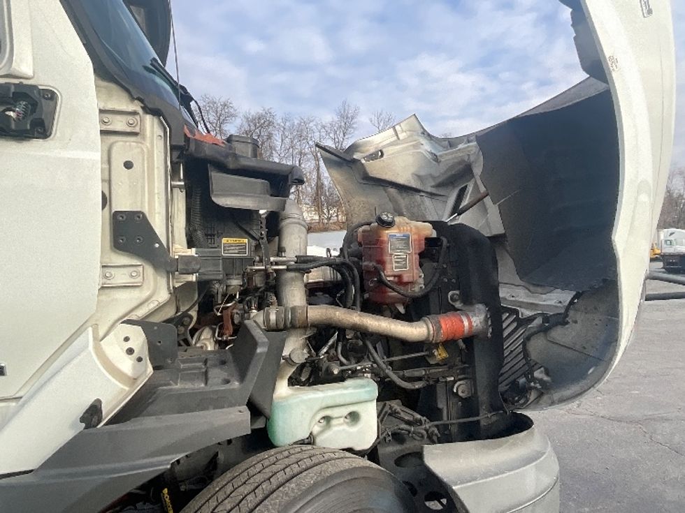 Day Cab Tractor-Heavy Duty Tractors-International-2020-RH613-Alexandria-VA-393,579\n\t\tmiles-$ 25,750 - Image 15