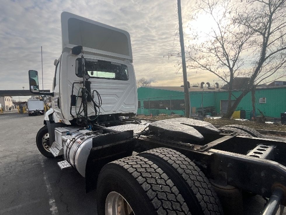 Day Cab Tractor-Heavy Duty Tractors-International-2020-RH613-Alexandria-VA-393,579\n\t\tmiles-$ 25,750 - Image 17