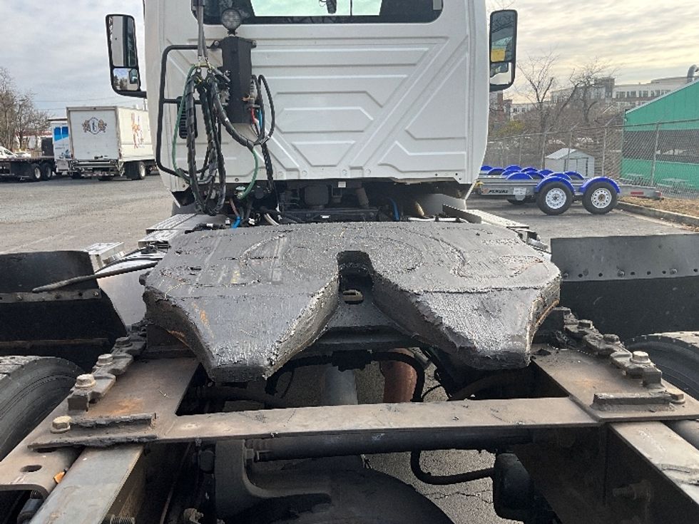 Day Cab Tractor-Heavy Duty Tractors-International-2020-RH613-Alexandria-VA-393,579\n\t\tmiles-$ 25,750 - Image 21