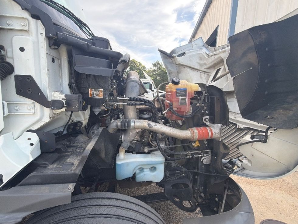 Day Cab Tractor-Heavy Duty Tractors-International-2020-RH613-Belden-MS-156,397\n\t\tmiles-$ 17,000 - Image 15