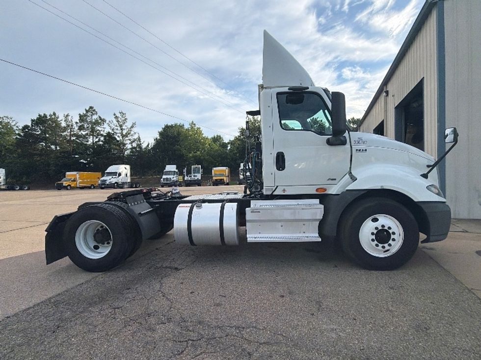 Day Cab Tractor-Heavy Duty Tractors-International-2020-RH613-Belden-MS-156,397\n\t\tmiles-$ 17,000 - Image 8