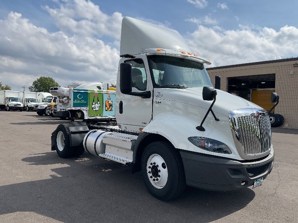 2020 Freightliner Cascadia 125" Sleeper Cab photo 17