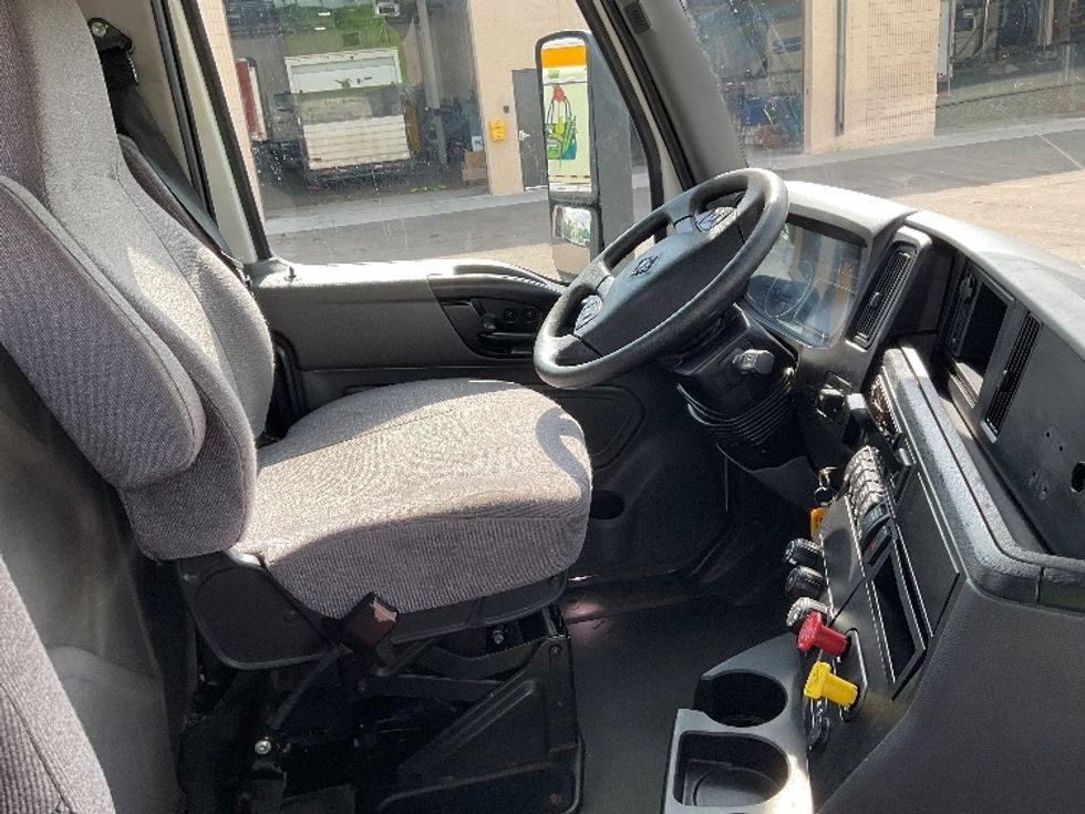 Day Cab Tractor-Heavy Duty Tractors-International-2020-RH613-Brooklyn Park-MN-114,905\n\t\tmiles-$ 21,750 - Image 14