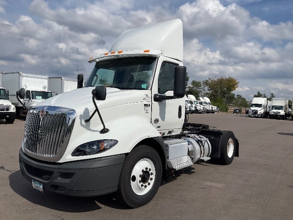 Day Cab Tractor-Heavy Duty Tractors-International-2020-RH613-Brooklyn Park-MN-114,905\n\t\tmiles-$ 21,750 - Image 3