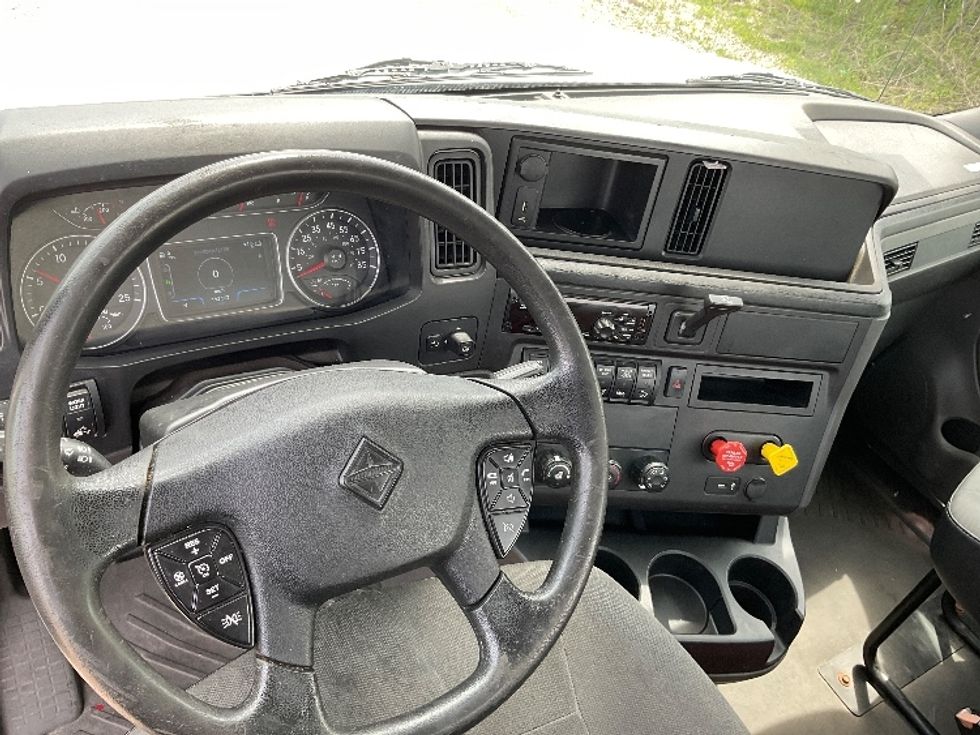 Day Cab Tractor-Heavy Duty Tractors-International-2020-RH613-Brooklyn Park-MN-195,646\n\t\tmiles-$ 24,250 - Image 11