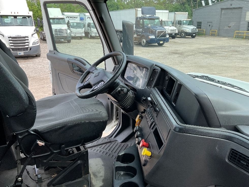 Day Cab Tractor-Heavy Duty Tractors-International-2020-RH613-Brooklyn Park-MN-195,646\n\t\tmiles-$ 24,250 - Image 14