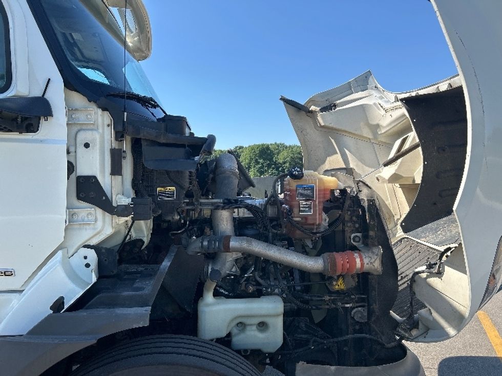 Day Cab Tractor-Heavy Duty Tractors-International-2020-RH613-Byron Center-MI-288,614\n\t\tmiles-$ 30,500 - Image 15