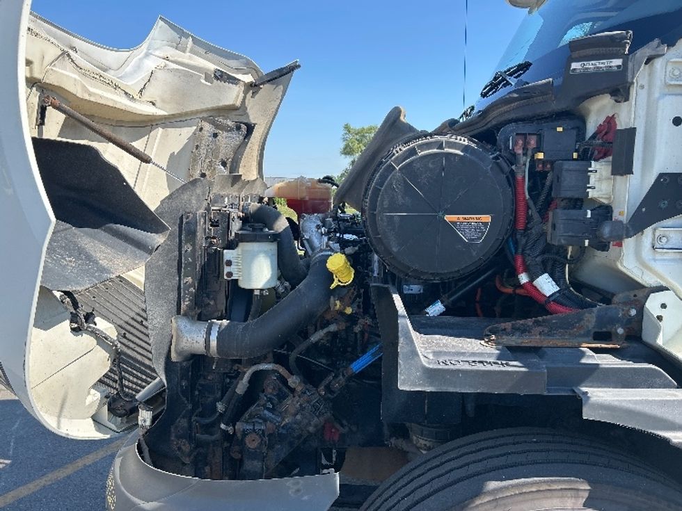 Day Cab Tractor-Heavy Duty Tractors-International-2020-RH613-Byron Center-MI-288,614\n\t\tmiles-$ 30,500 - Image 16